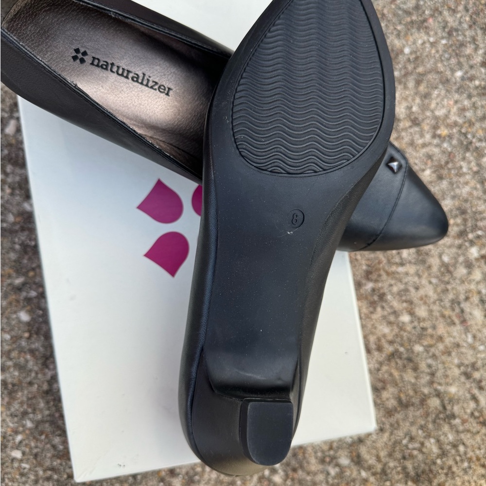Shoes - Picture 3 of 4